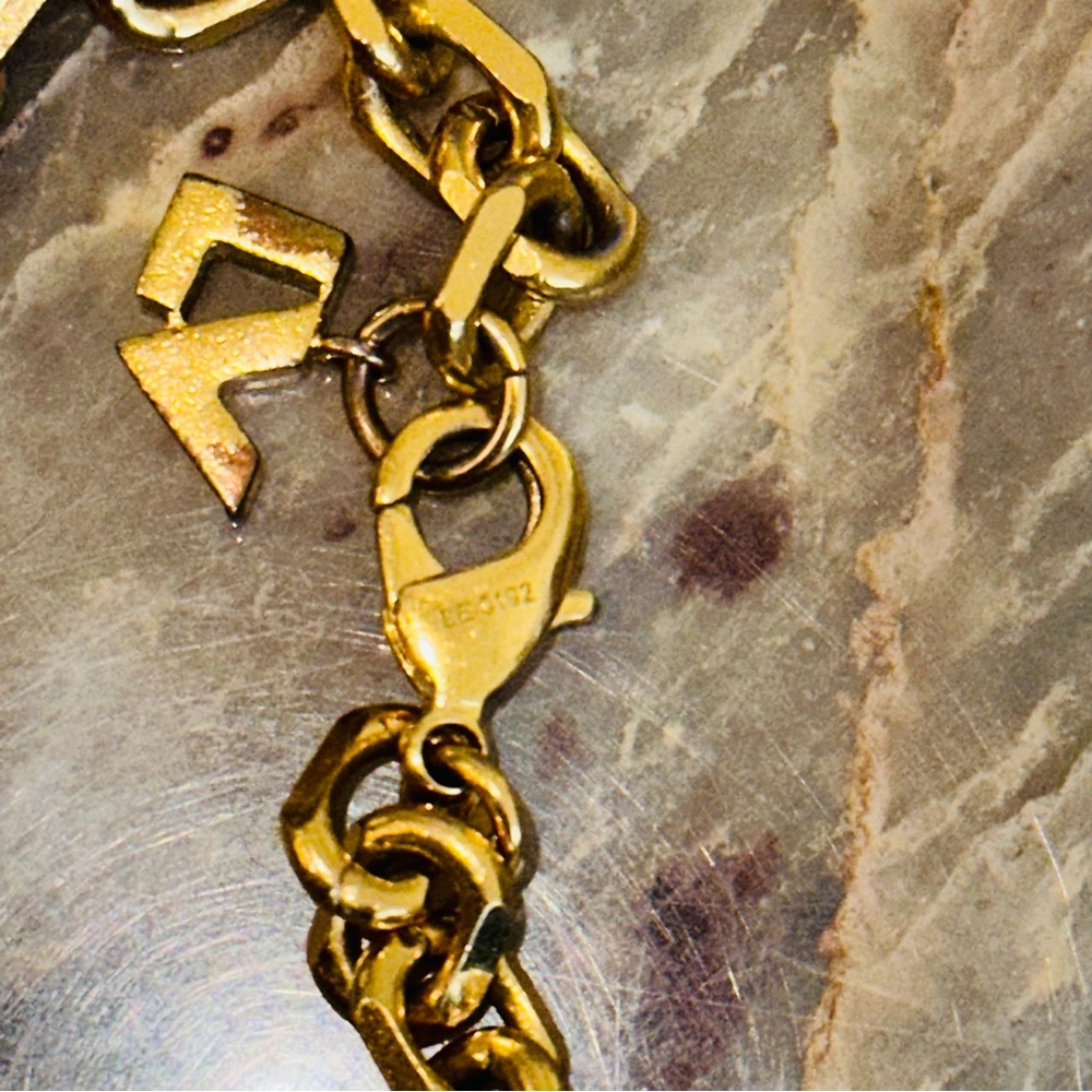 Louis Vuitton: Crystal Love Letters LV Charm Bracelet - Picture 10 of 12